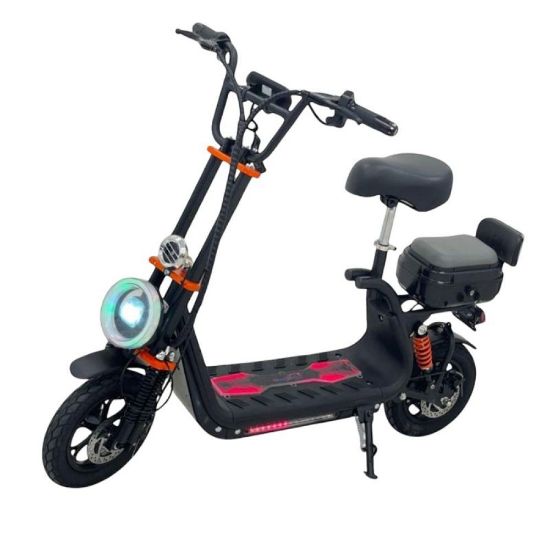 صورة سكوتر كهربائي تصميم عصري وتقنيات حديثة